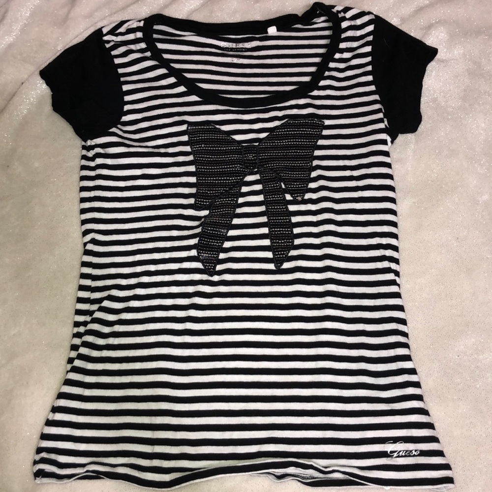 Guess top